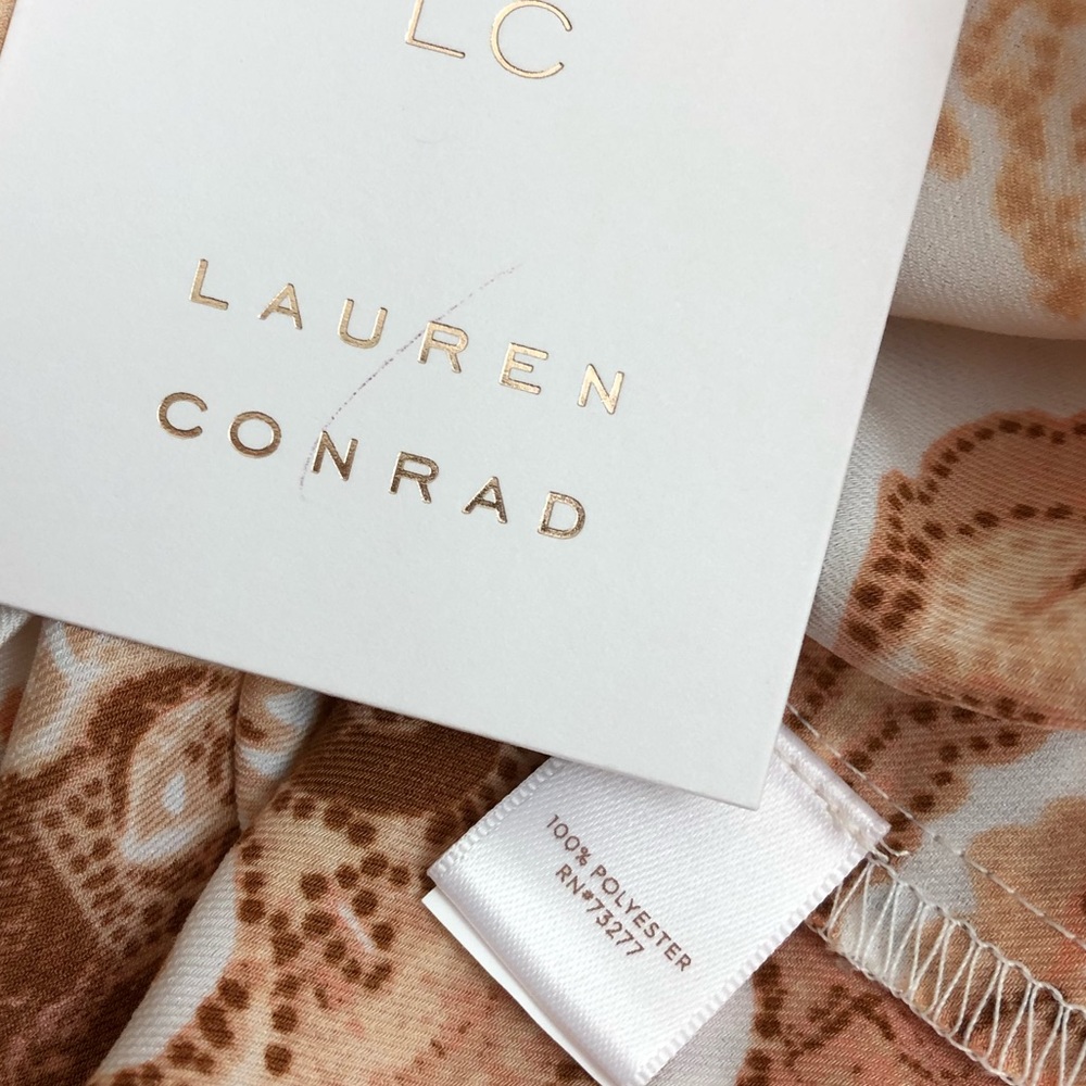 NWT Lauren Conrad stunning top!! - Picture 4 of 5